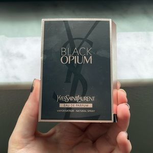 5 for $25🌴 YSL Black Opium sample
